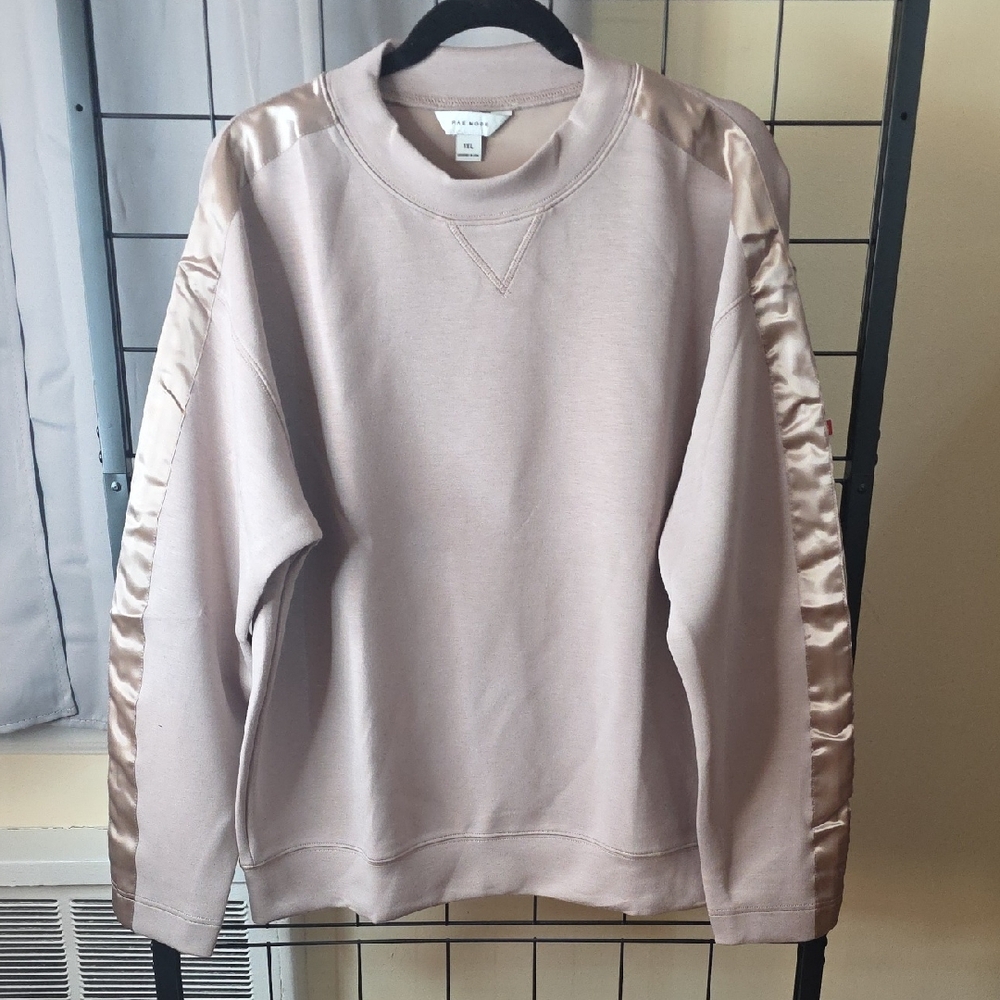 Rae Mode Women's Light Beige Crewneck Sweater